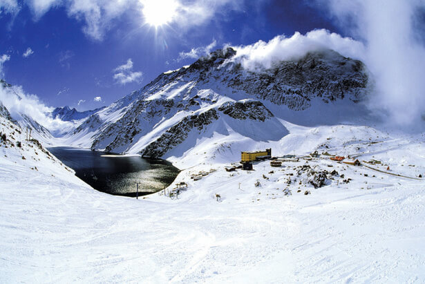 Esquiar no Ski Portillo no Chile