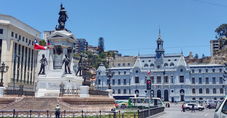 Plaza Sotomayor e Porto de Valparaíso