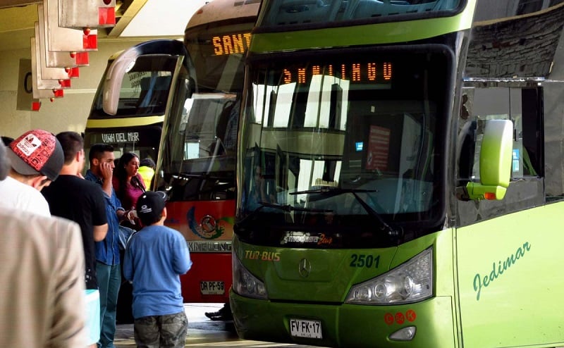 Ônibus no aeroporto de Viña del Mar
