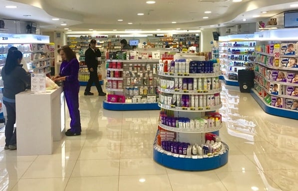 Onde comprar maquiagens em Valparaíso: farmácia