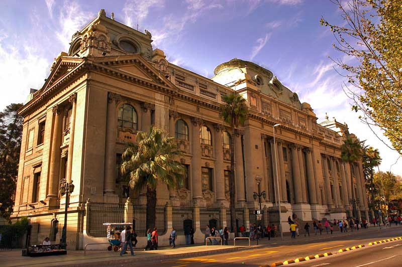 Museu Nacional de Belas Artes em Santiago do Chile