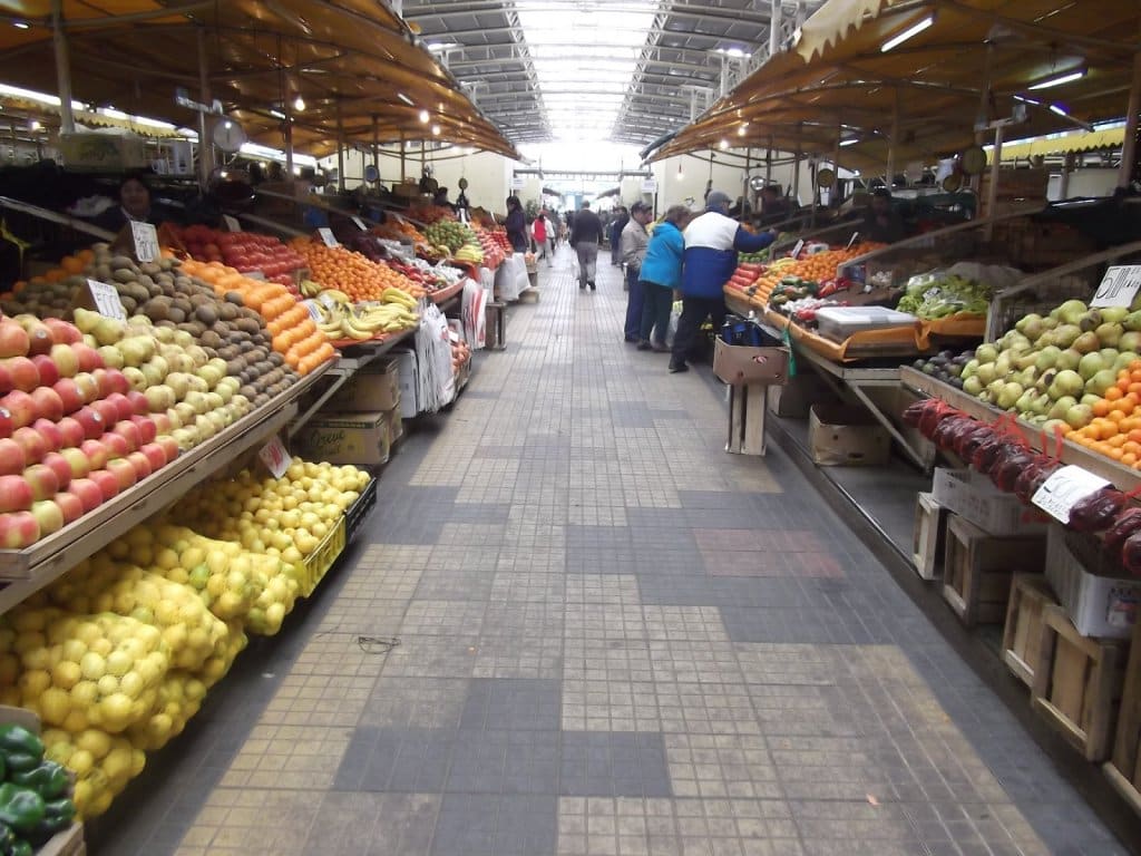 Mercado Feira Pinto em Temuco