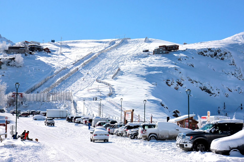 Estação de Ski Parque Farellones perto de Santiago
