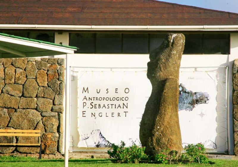 Fachada do Museu Antropológico da Ilha de Páscoa